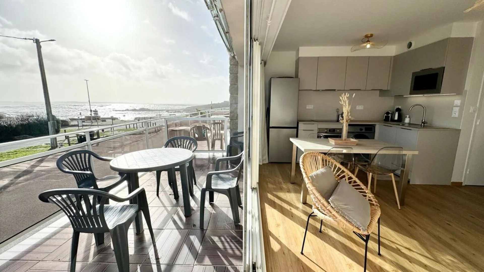 Appartement Magnifique ! T3 Les Pieds Dans L'Eau Vue Mer Ploemeur France